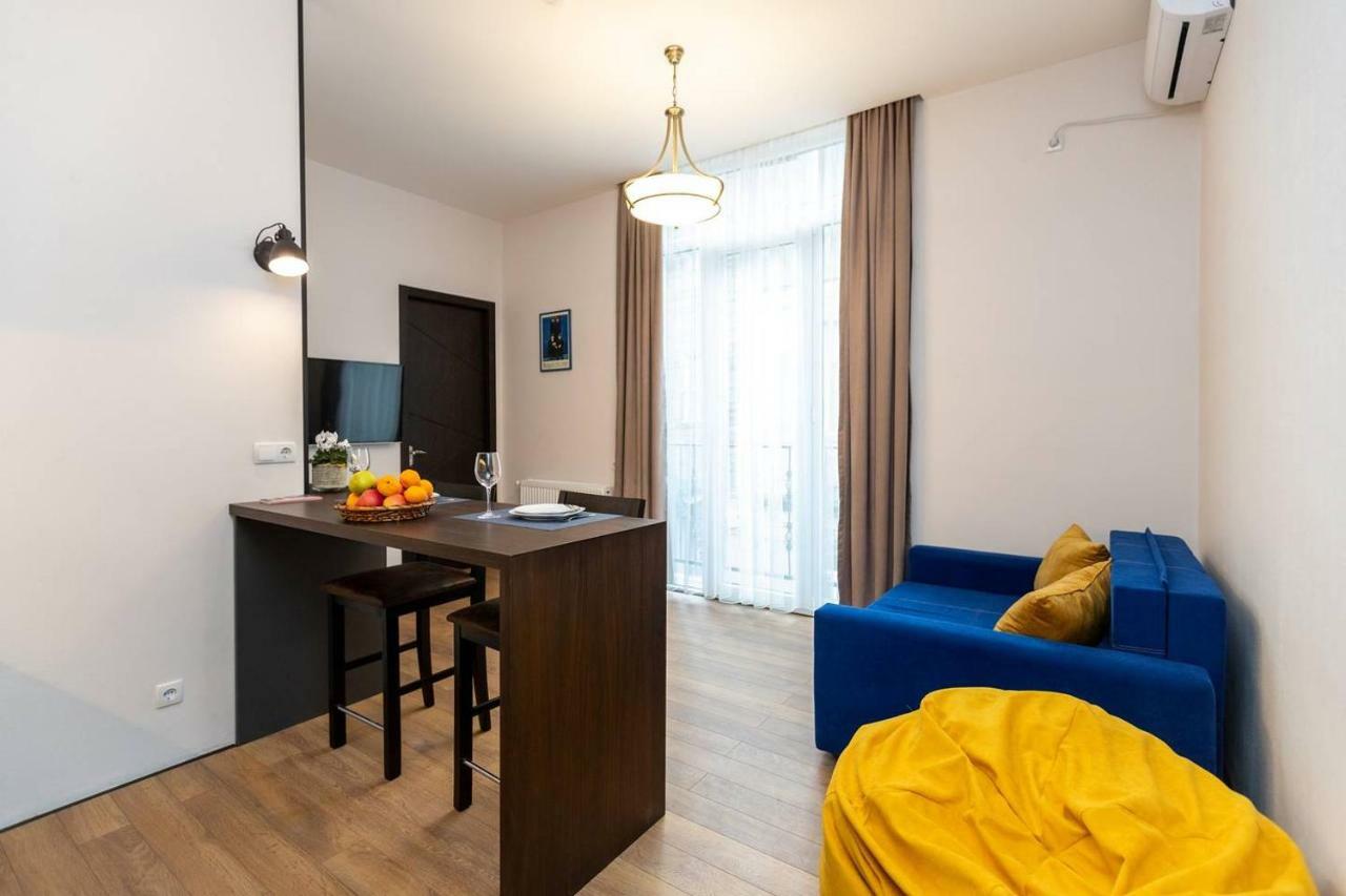Wehost Apartment Near Fabrika ティビリシ エクステリア 写真